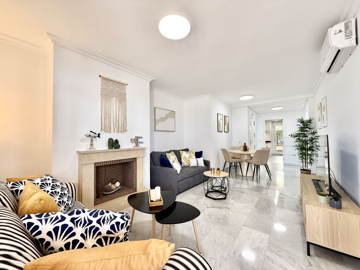 2 спални, 2 бани - Апартамент за продажба в Nueva Andalucia, Marbella