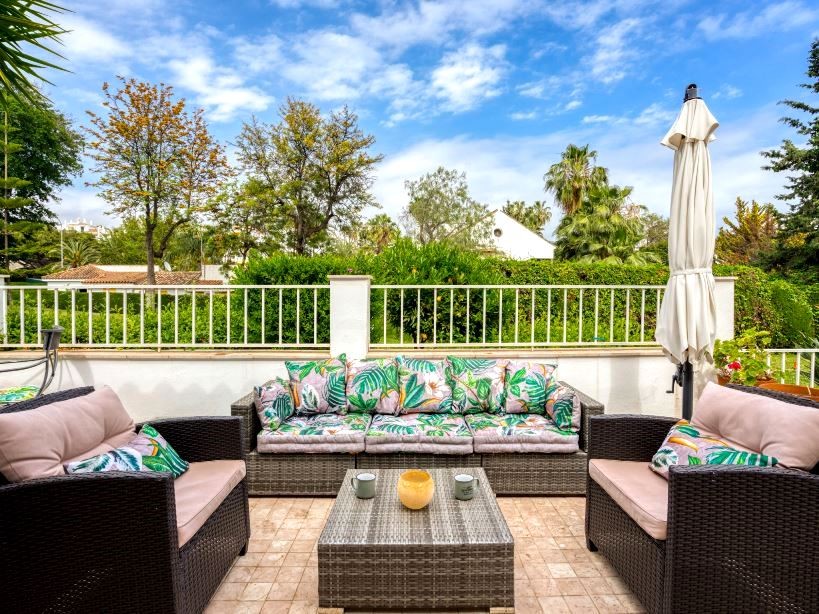 Piso de 3 Dormitorios y 3 Baños en venta en Nueva Andalucía, Marbella