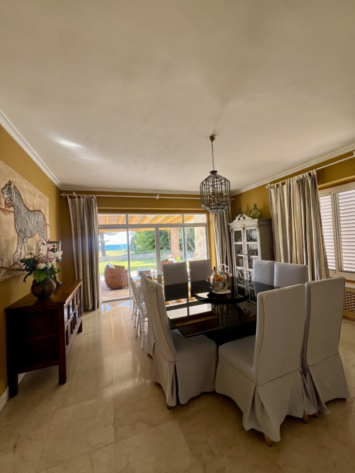 Casa de 5 Dormitorios y 5 Baños en alquiler vacacional en Guadalmina Baja, San Pedro de Alcántara