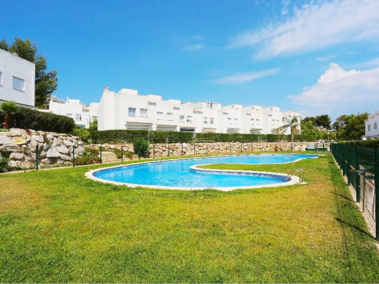 Casa Adosada de 3 Dormitorios y 2 Baños en venta en Salou