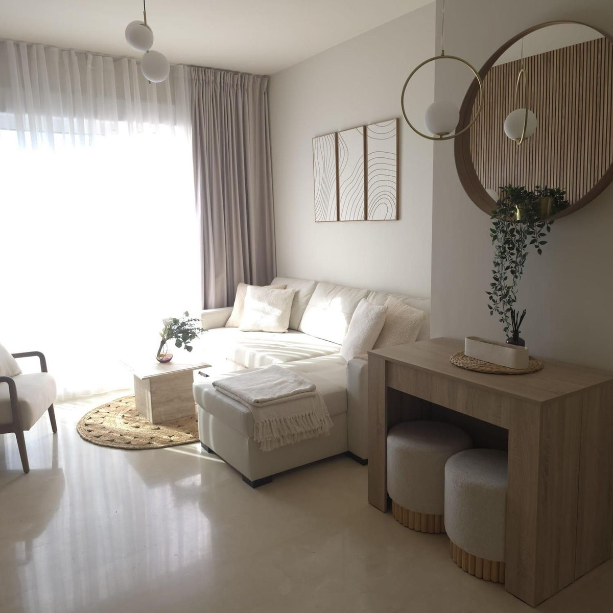 Piso de 2 Dormitorios y 2 Baños en venta en Estepona