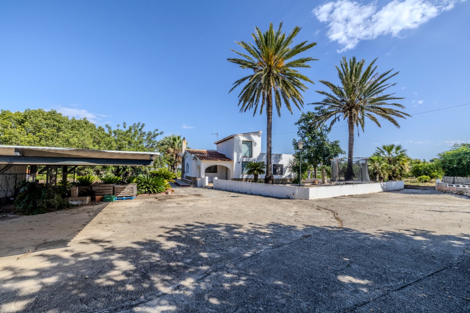 Finca de 4 Dormitorios en venta en Dénia