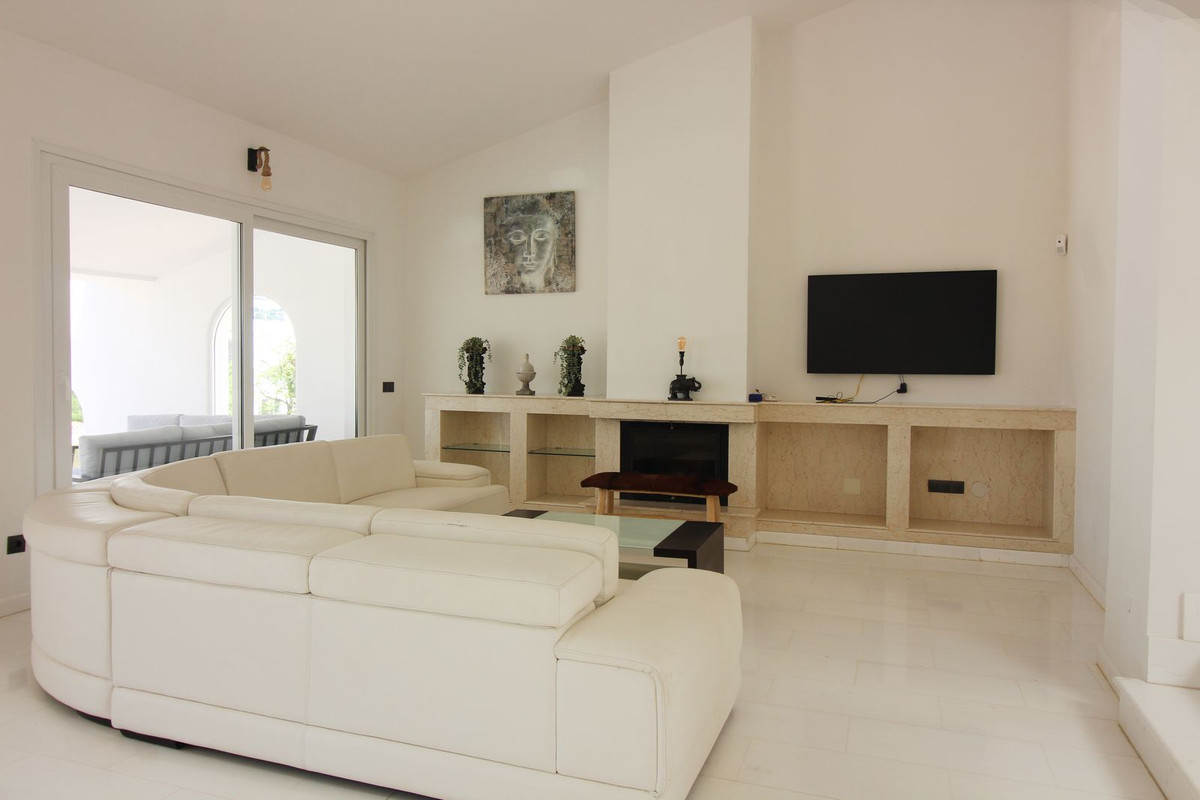 Casa de 3 Dormitorios y 3 Baños en venta en Benalmádena