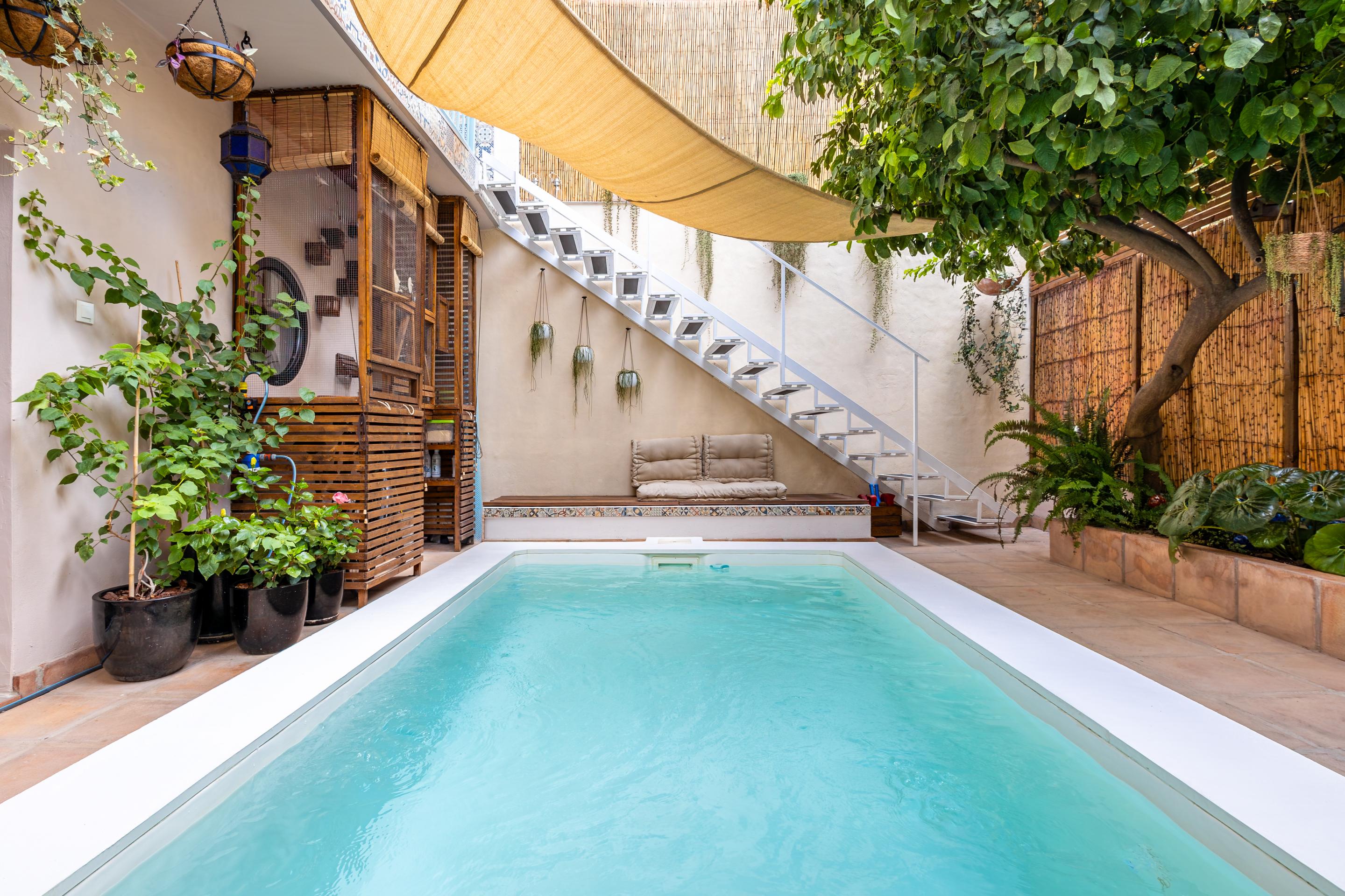 Casa de 4 Dormitorios y 3 Baños en venta en Ciudad Jardín, Málaga