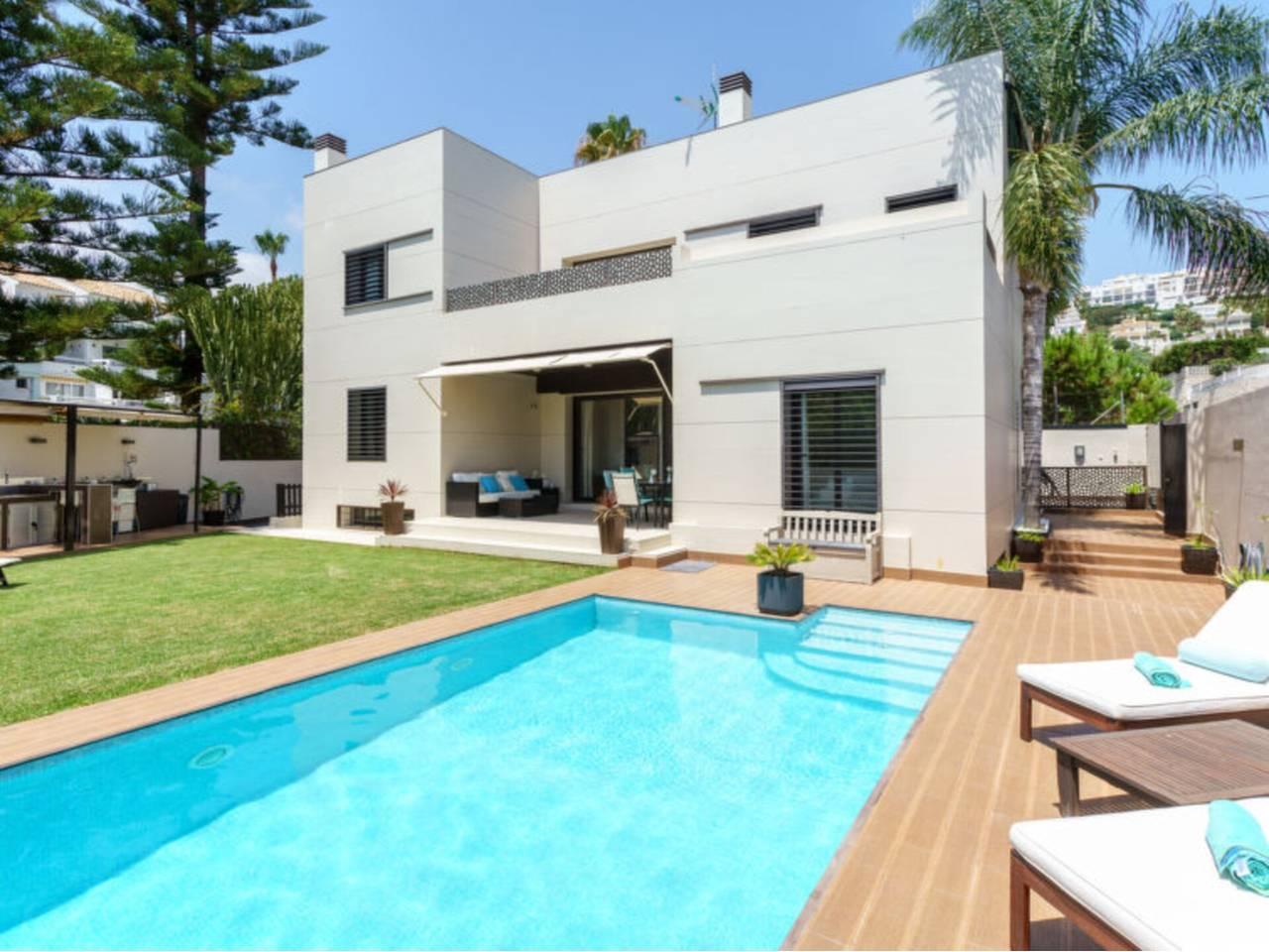 Casa de 4 Dormitorios y 3 Baños en venta en Mijas Pueblo