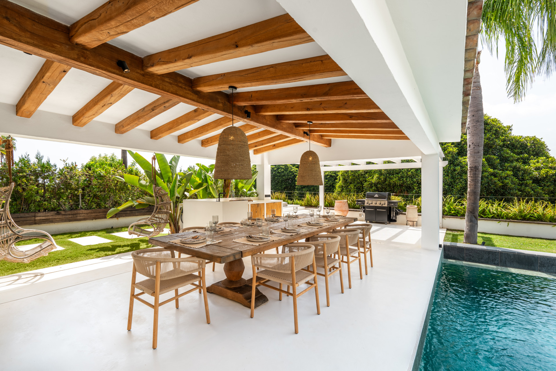 Casa de 5 Dormitorios y 7 Baños en venta en Nueva Andalucía, Marbella