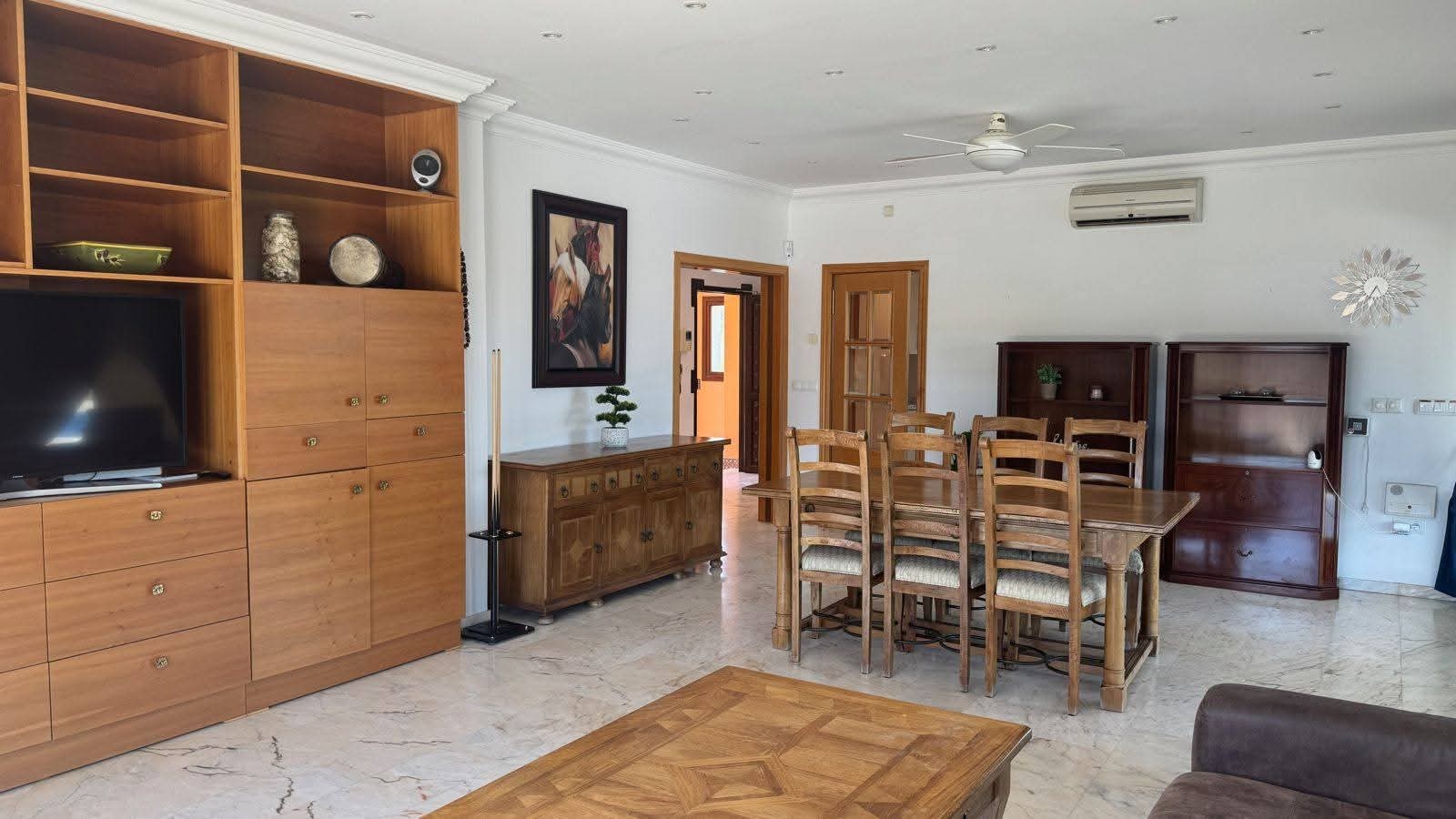 Casa de 5 Dormitorios en venta en Alhaurin el Grande