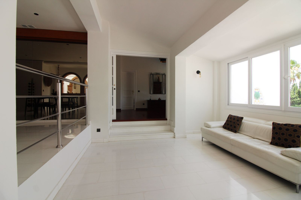Casa de 3 Dormitorios y 3 Baños en venta en Benalmádena
