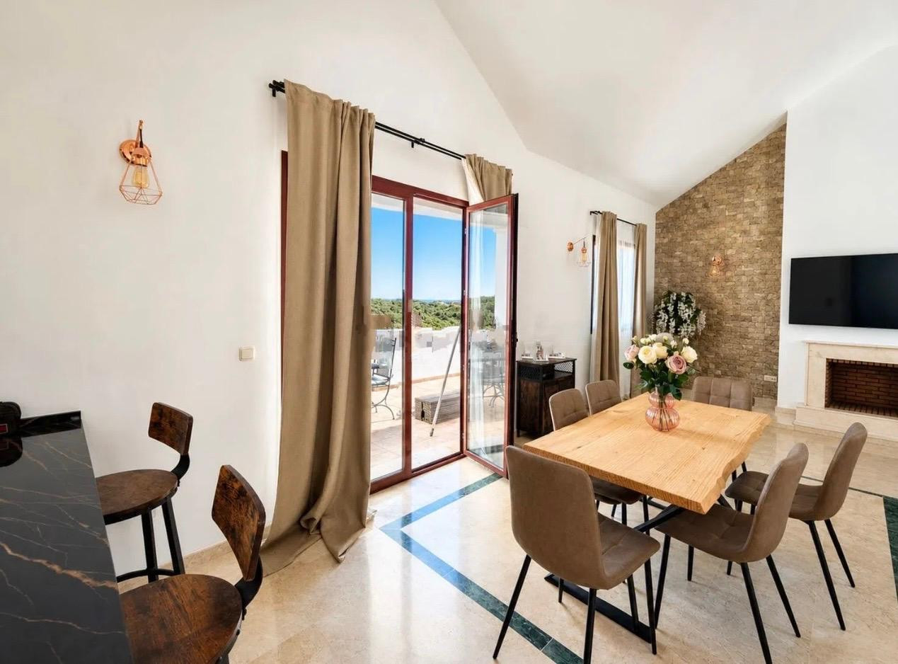 Casa de 3 Dormitorios y 3 Baños en venta en Casares