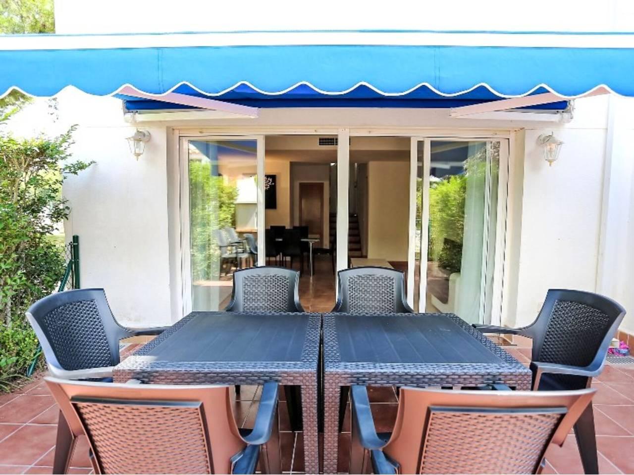 Casa Adosada de 3 Dormitorios y 2 Baños en venta en Salou