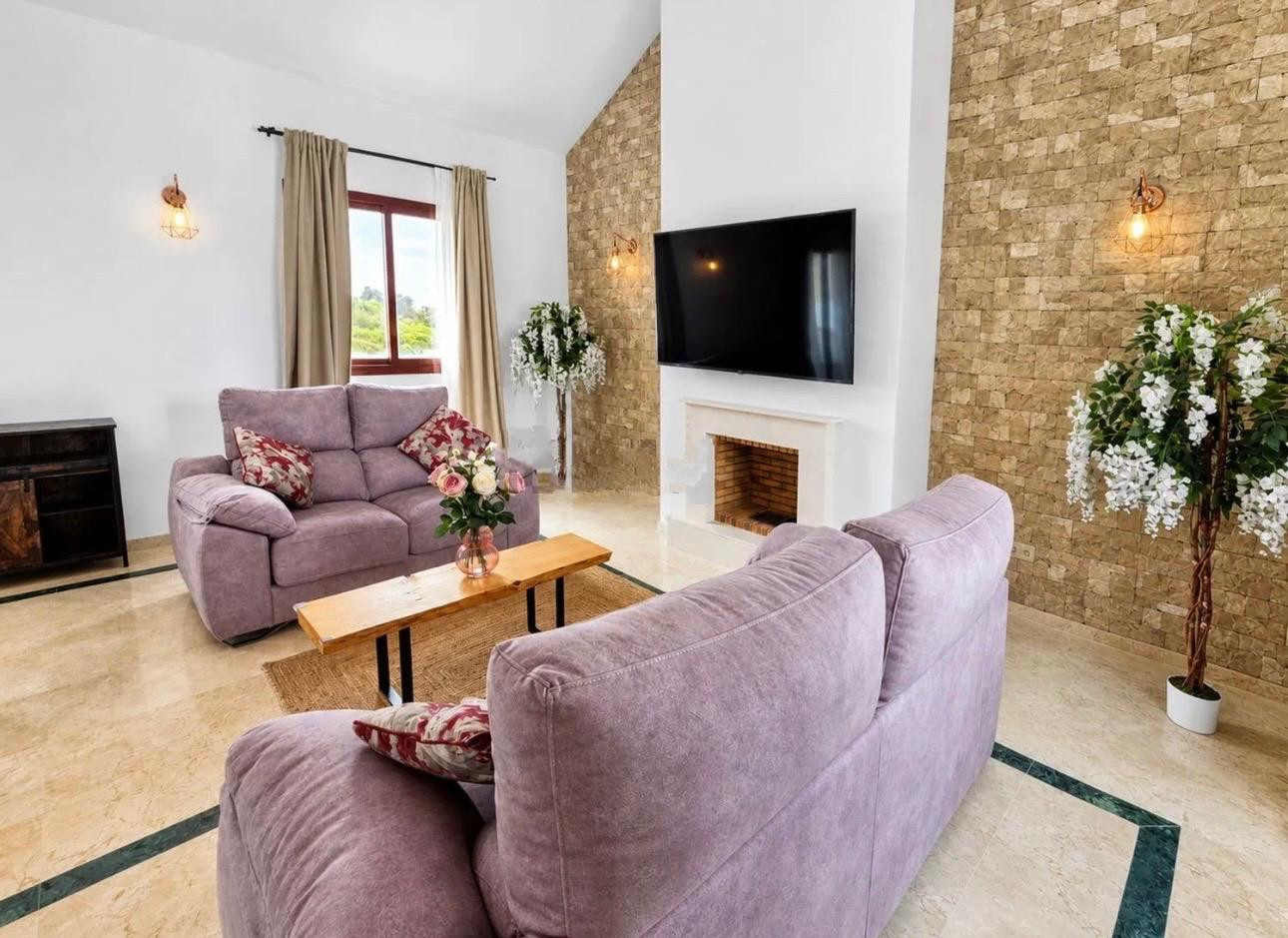 Casa de 3 Dormitorios y 3 Baños en venta en Casares