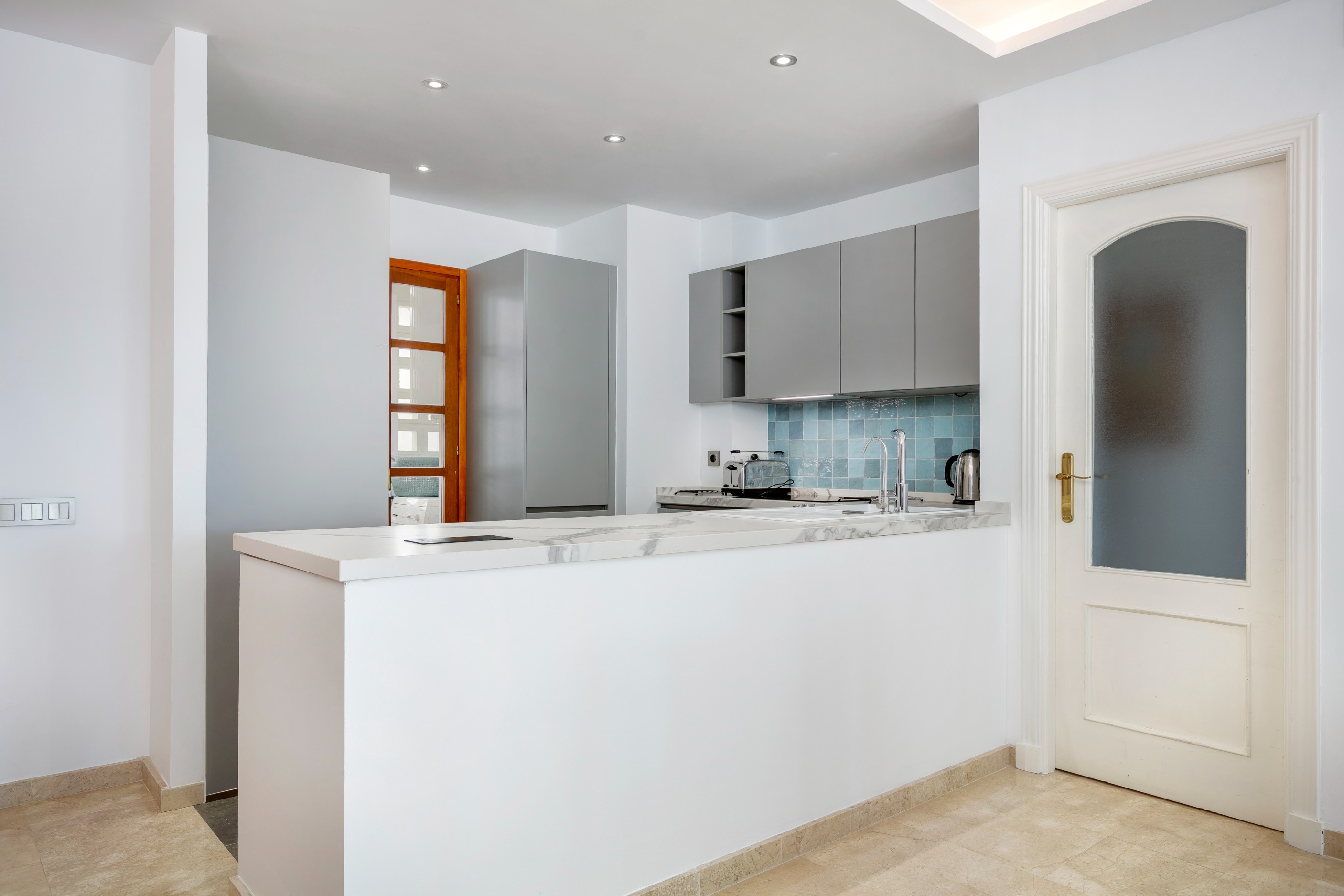Ático de 3 Dormitorios y 2 Baños en venta en Milla de Oro, Marbella