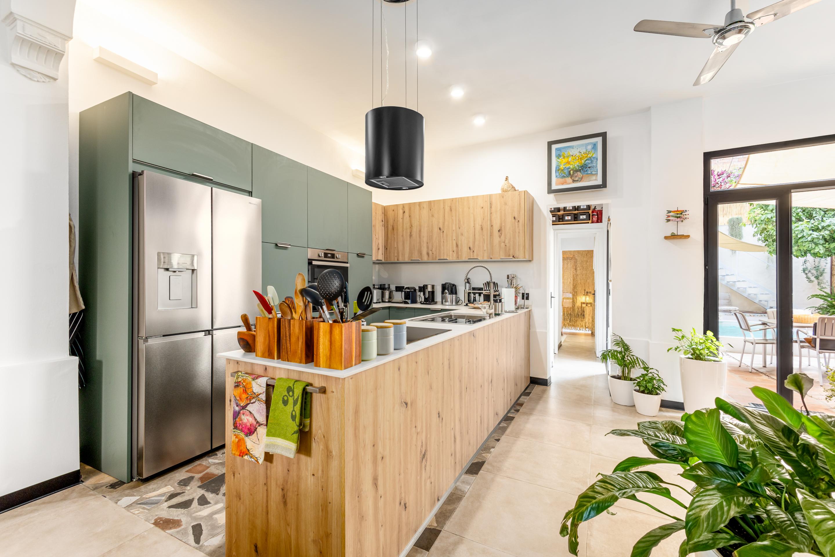 Casa de 4 Dormitorios y 3 Baños en venta en Ciudad Jardín, Málaga