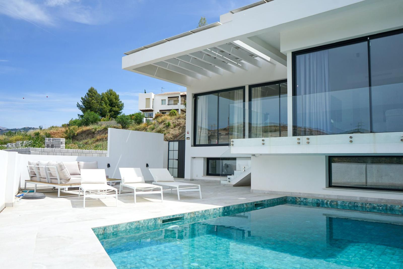 Casa de 5 Dormitorios en venta en La Alquería, Benahavís