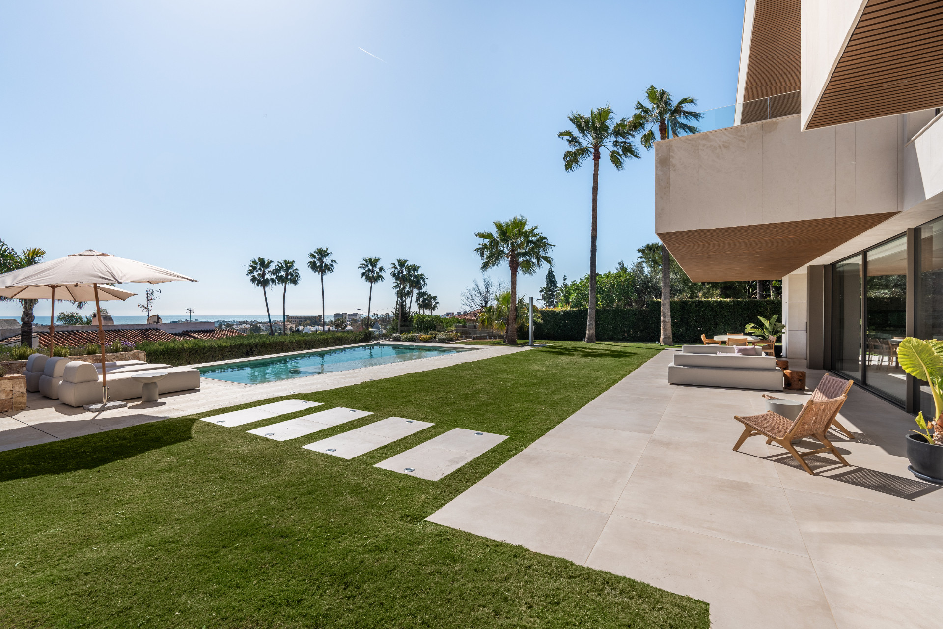 Casa de 5 Dormitorios en venta en Málaga