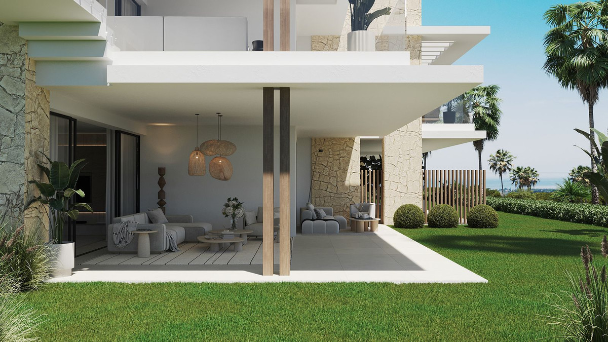 Piso de 2 Dormitorios en venta en Nueva Milla de Oro, Estepona