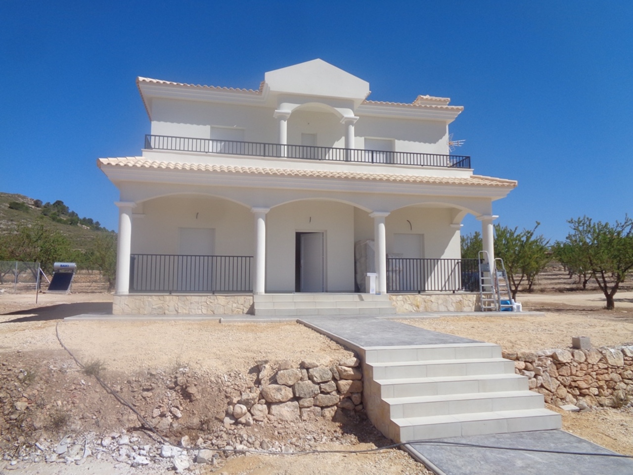 Casa de 4 Dormitorios y 3 Baños en venta en El Pinós