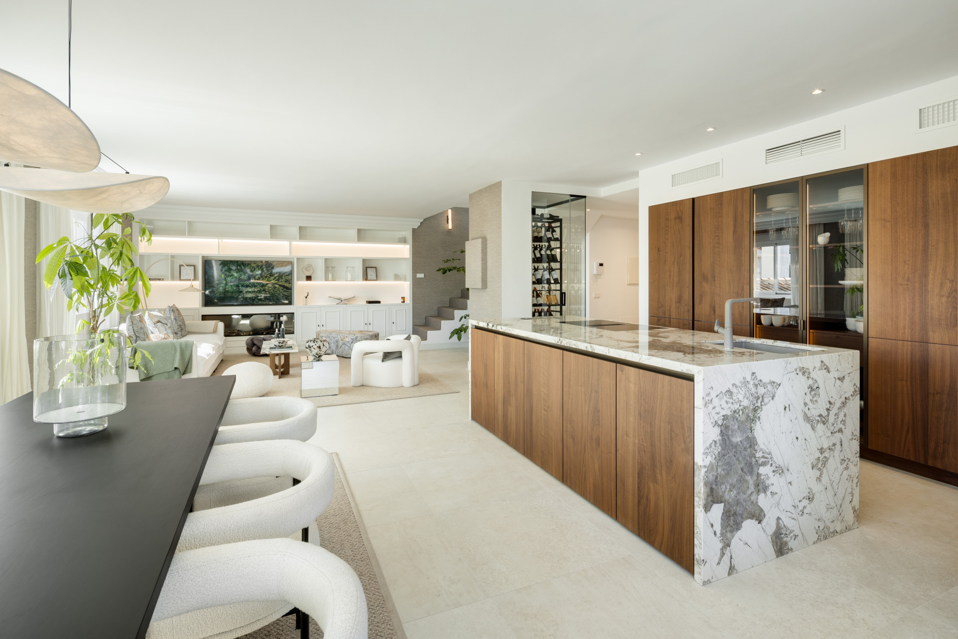 Ático de 5 Dormitorios y 5 Baños en venta en Milla de Oro, Marbella