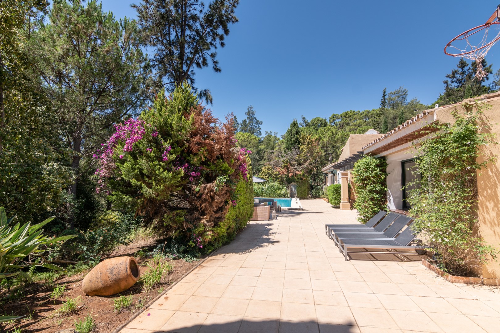 Casa de 5 Dormitorios en venta en Benahavís Pueblo