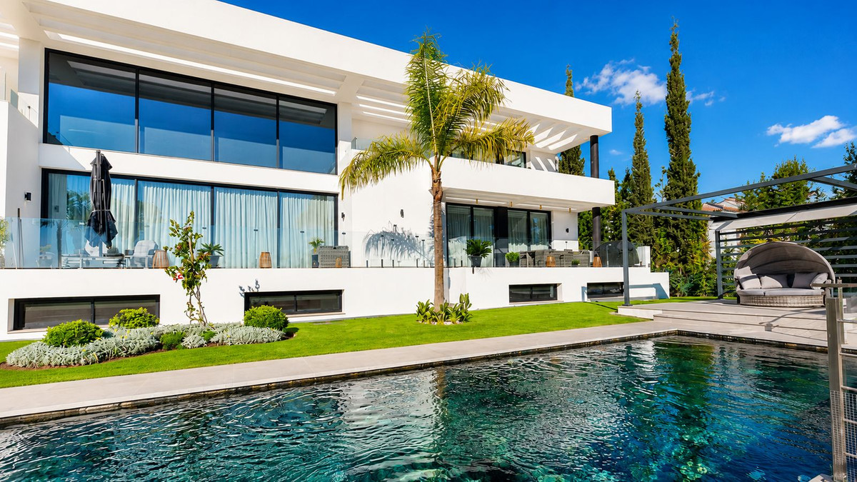 Casa de 5 Dormitorios y 7 Baños en venta en El Paraíso