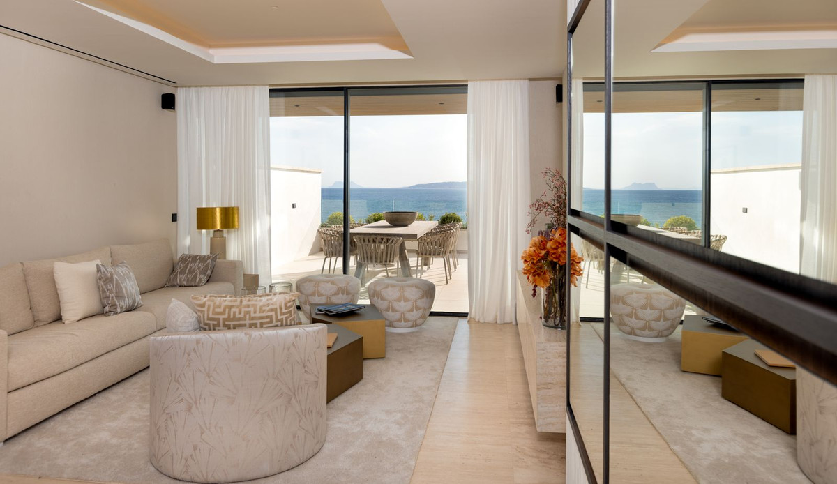 Casa de 3 Dormitorios y 3 Baños en venta en Estepona