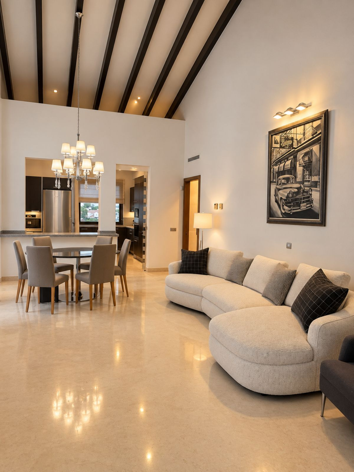 Ático de 3 Dormitorios y 4 Baños en alquiler en Benahavís