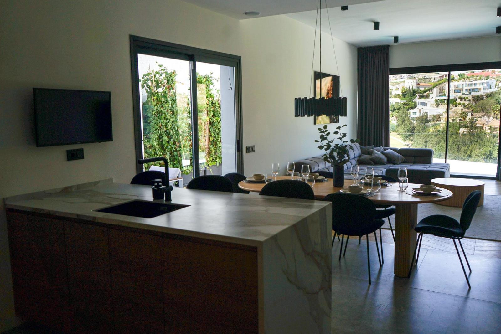 Casa de 5 Dormitorios en venta en La Alquería, Benahavís