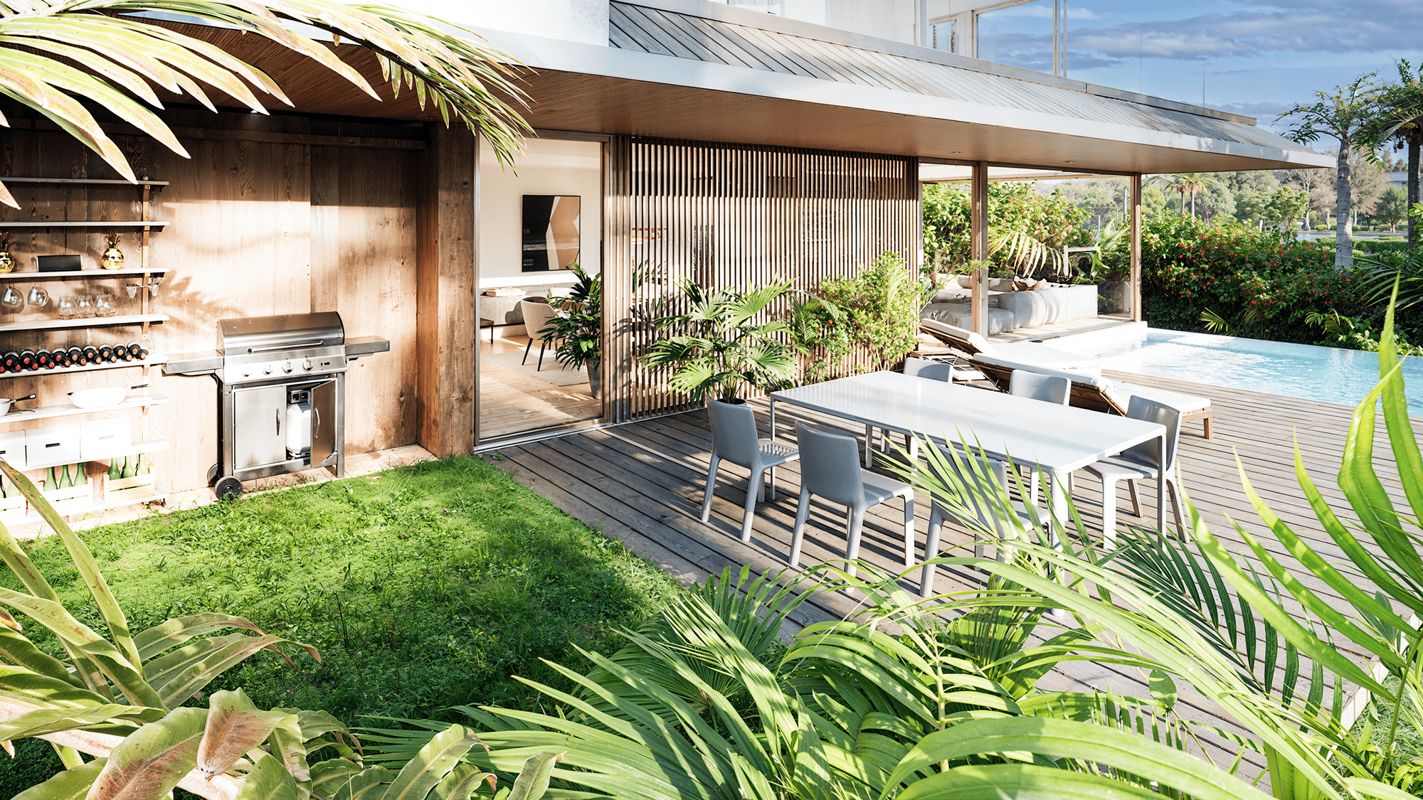 Casa de 3 Dormitorios en venta en El Paraíso, Estepona