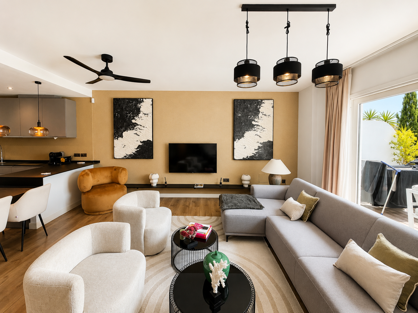 Ático de 4 Dormitorios y 3 Baños en venta en Milla de Oro, Marbella