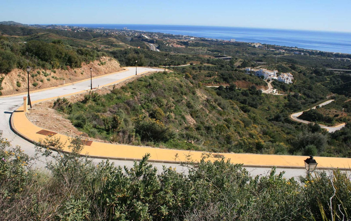 Terreno en venta en Los Monteros, Marbella