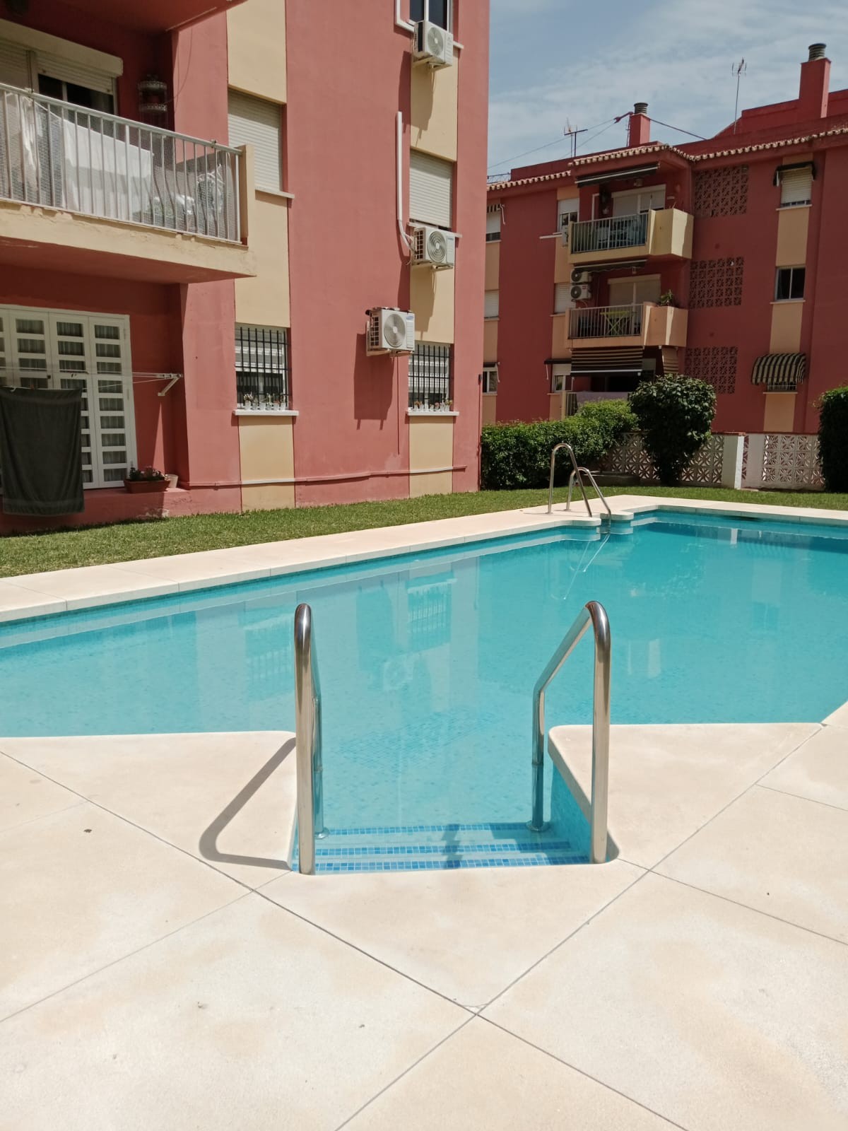 Piso de 3 Dormitorios y 1 Baño en venta en El Bajondilo, Torremolinos