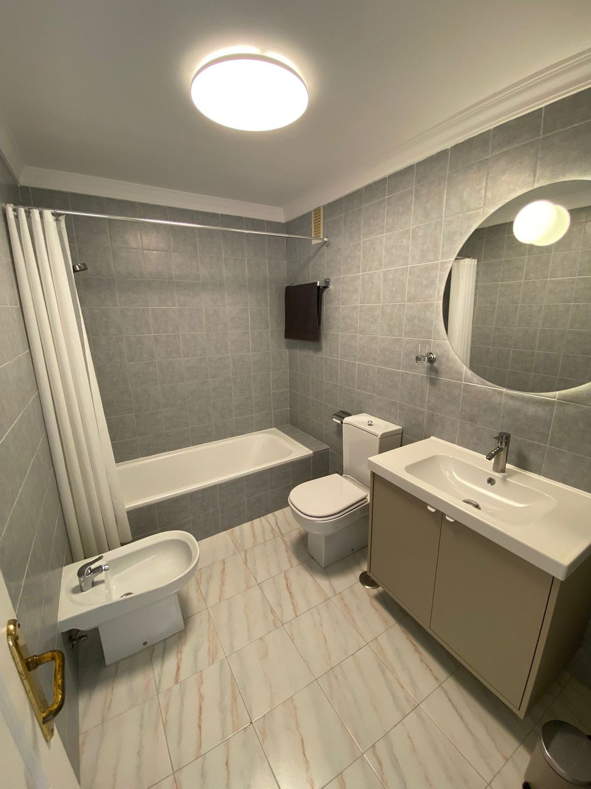 Piso de 2 Dormitorios y 2 Baños en venta en Estepona