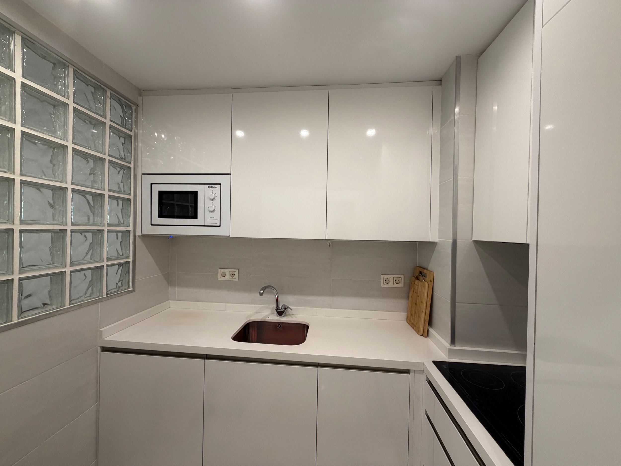 Piso de 2 Dormitorios y 1 Baño en venta en Marbella