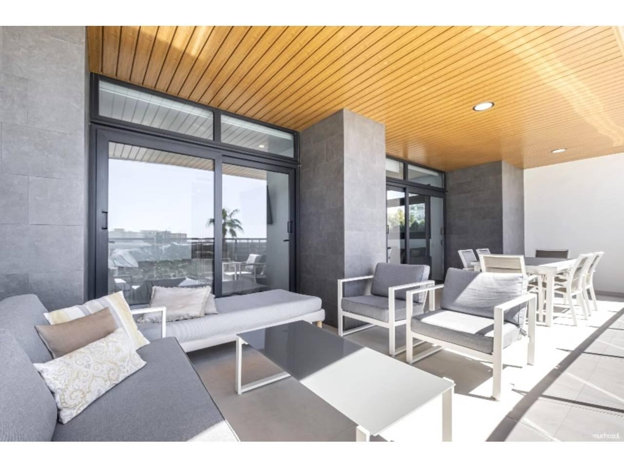 Piso de 3 Dormitorios y 2 Baños en venta en Benidorm Centro Urbano