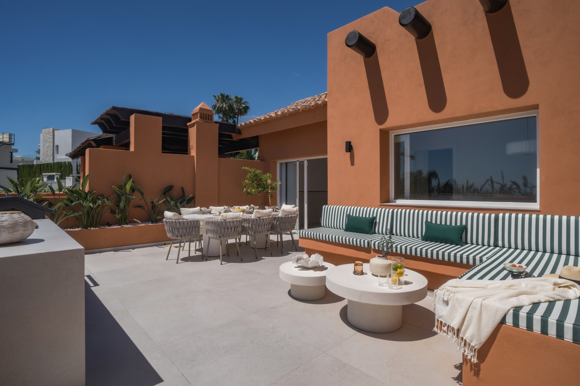 4 спални, 3 бани - Пентхаус за продажба в Nueva Andalucia, Marbella