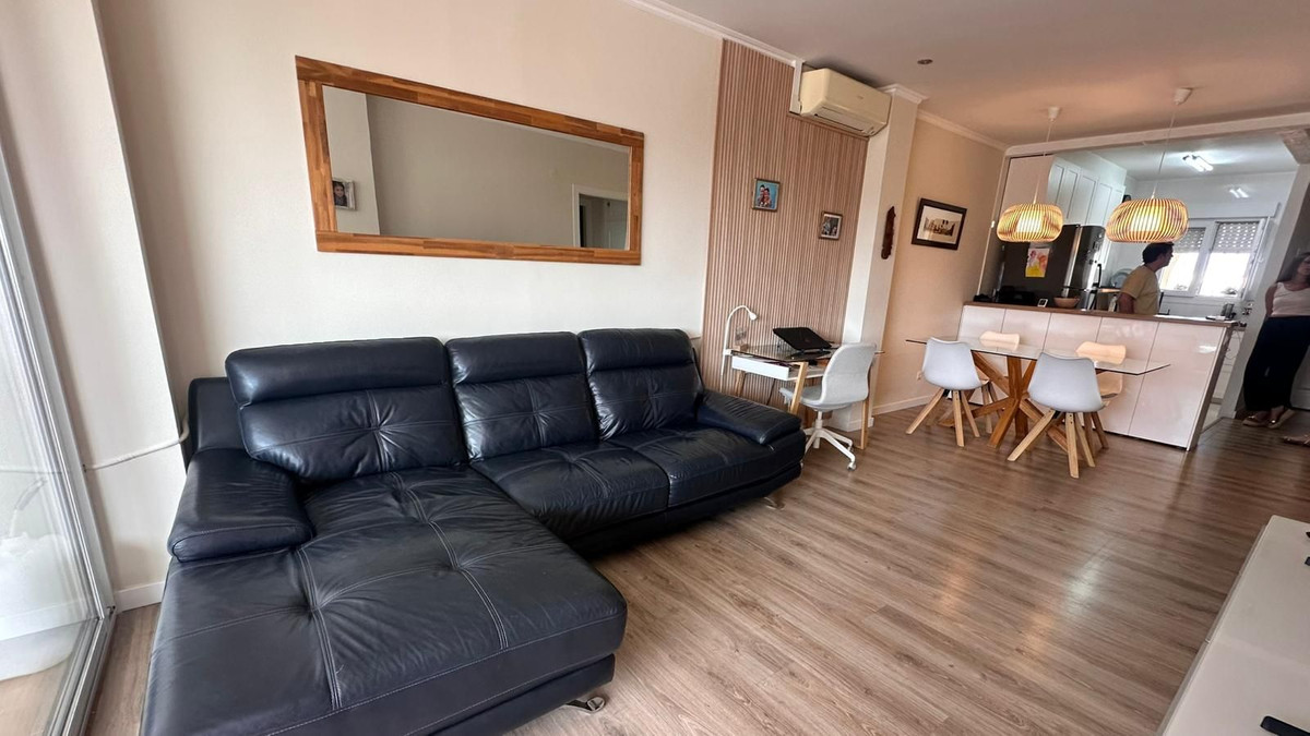Piso de 2 Dormitorios y 2 Baños en venta en Benalmádena