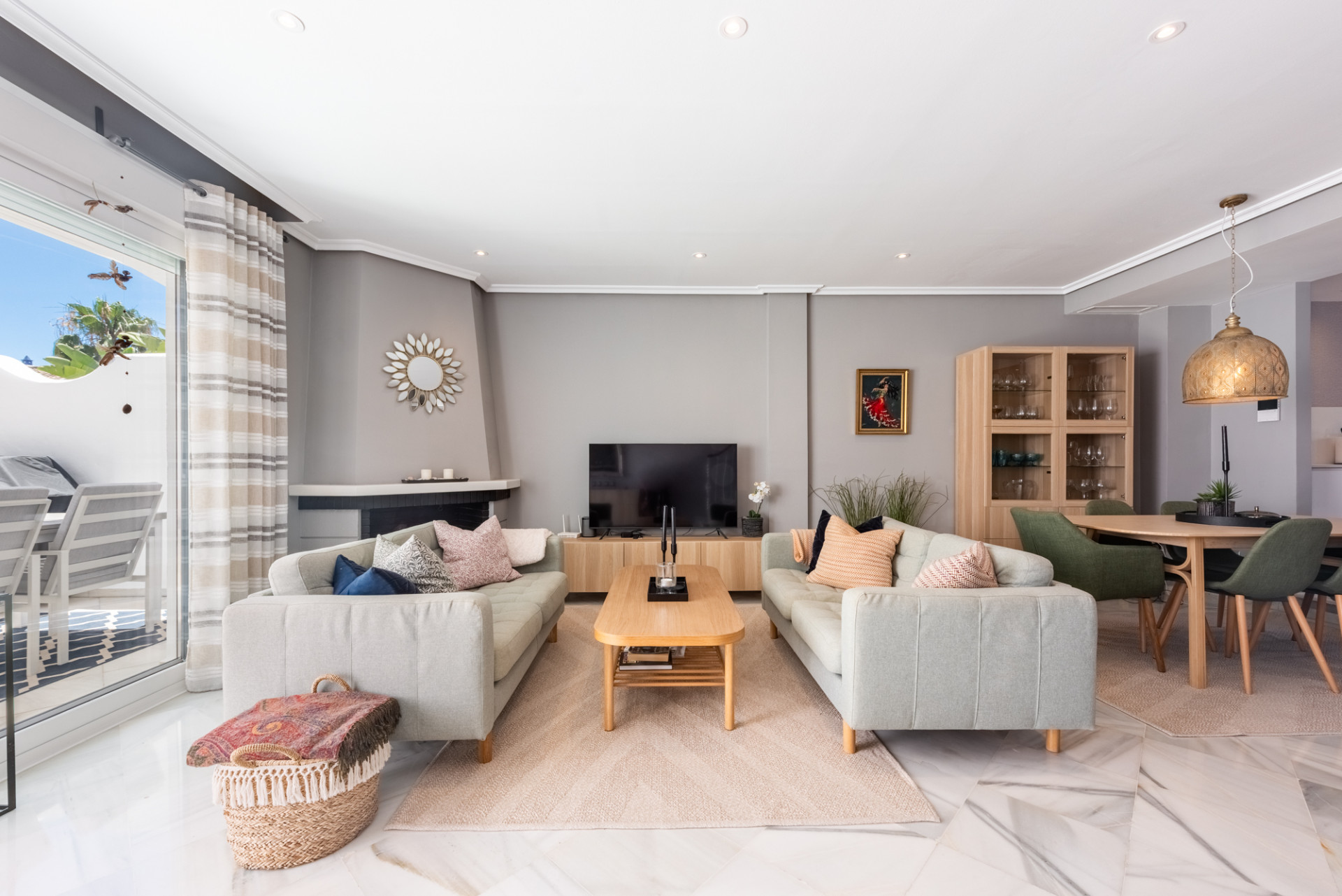 Casa Adosada de 3 Dormitorios y 3 Baños en venta en Milla de Oro, Marbella