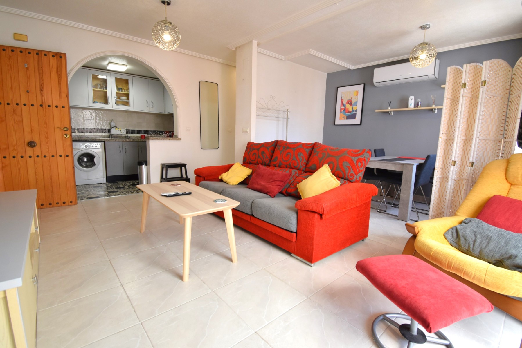 Casa Adosada de 2 Dormitorios en venta en Orihuela Costa