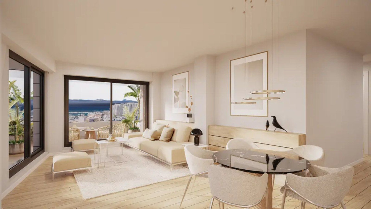 Piso de 2 Dormitorios y 1 Baño en venta en Estepona