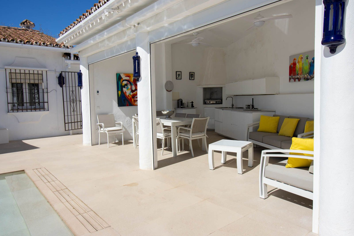 Casa de 4 Dormitorios y 3 Baños en venta en Benahavís Pueblo