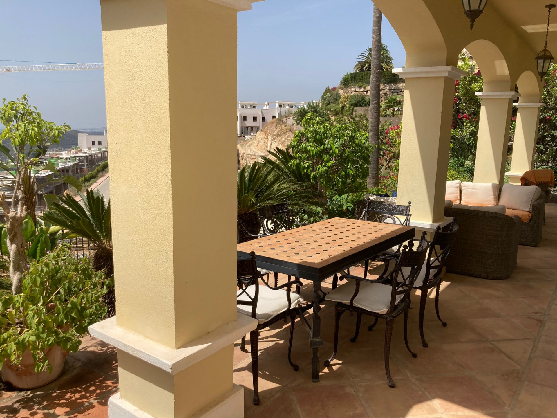Casa de 3 Dormitorios y 2 Baños en venta en Istán