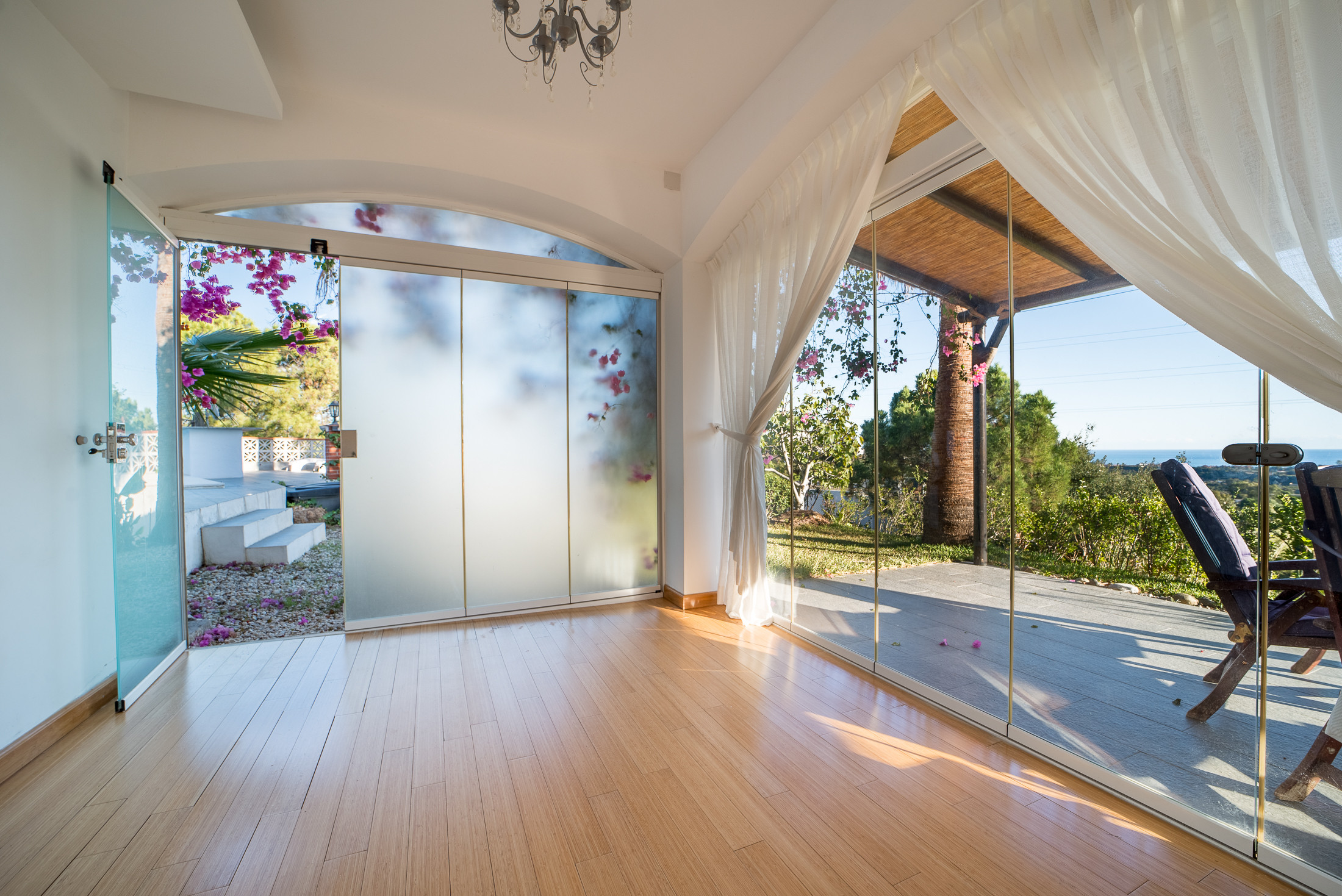 Casa de 7 Dormitorios y 7 Baños en venta en Estepona