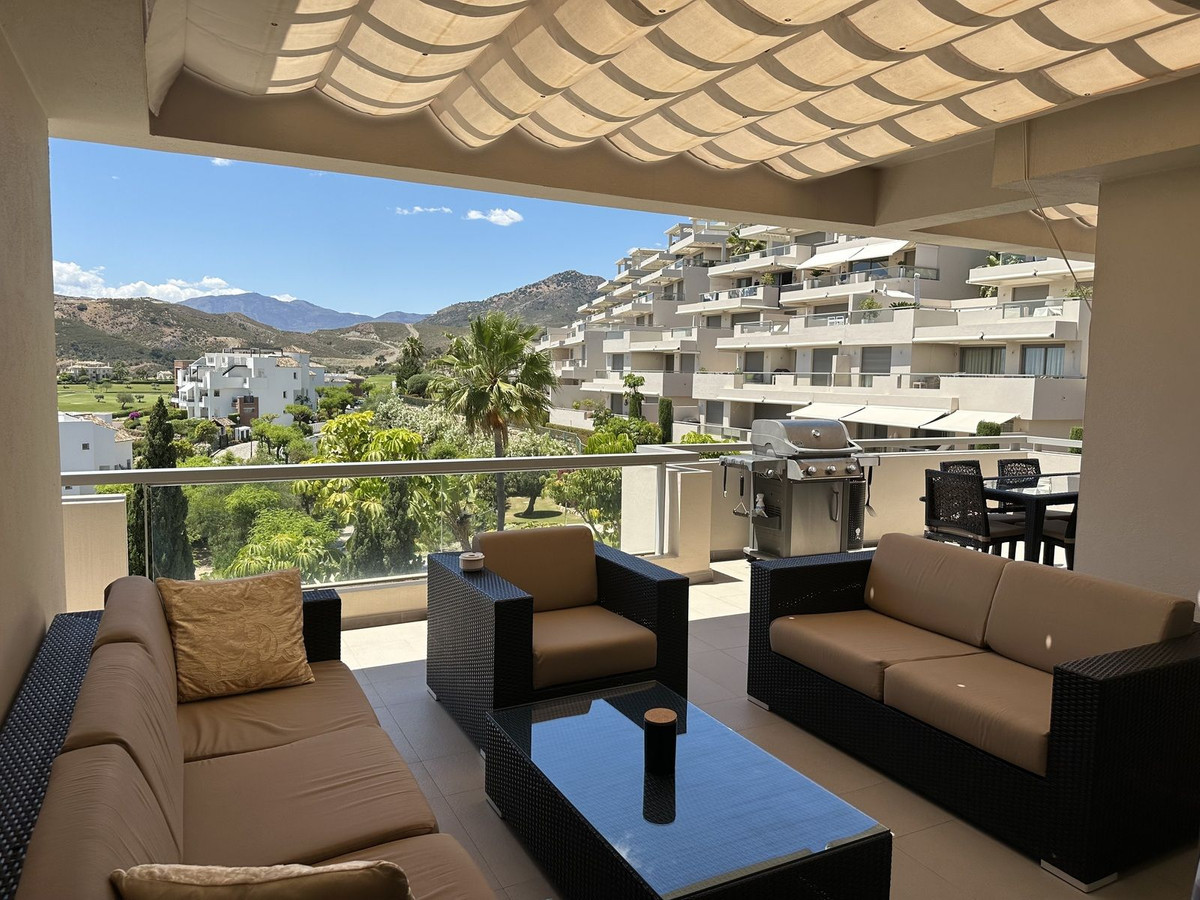 Piso de 3 Dormitorios y 3 Baños en venta en Benahavís