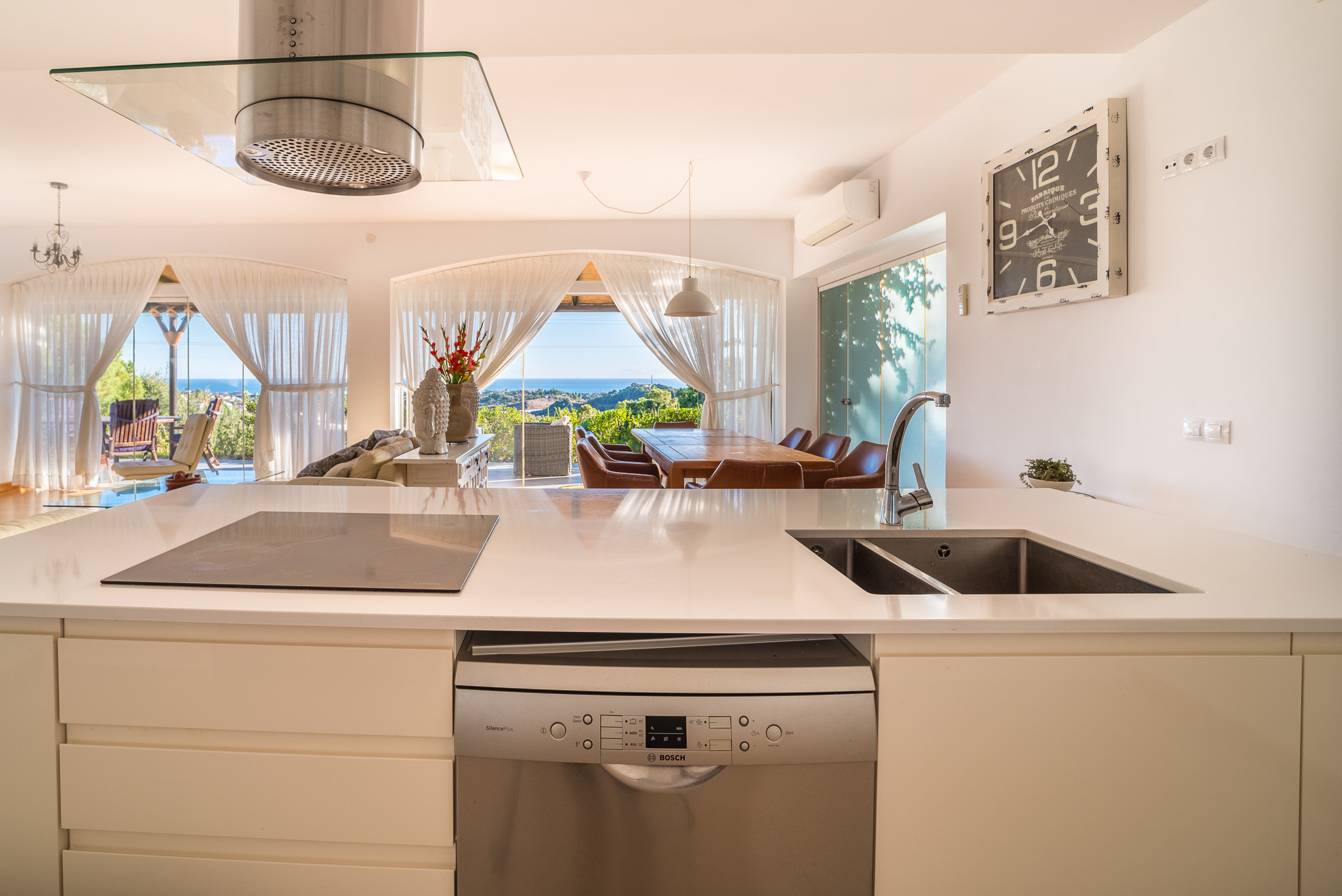 Casa de 7 Dormitorios y 7 Baños en venta en Estepona