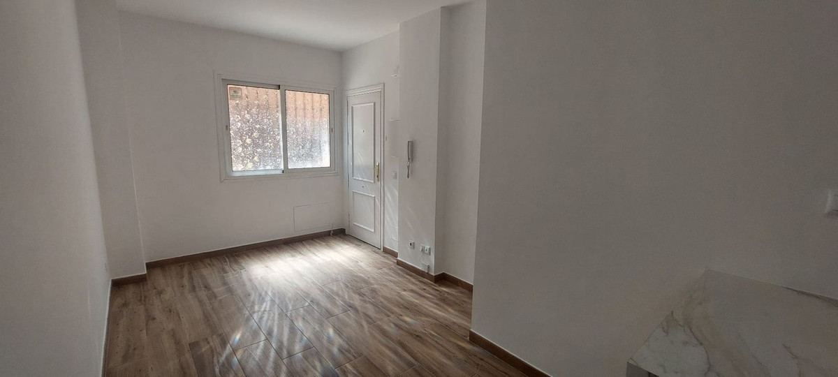 2 Bed - Apartment for Sale in Fuengirola