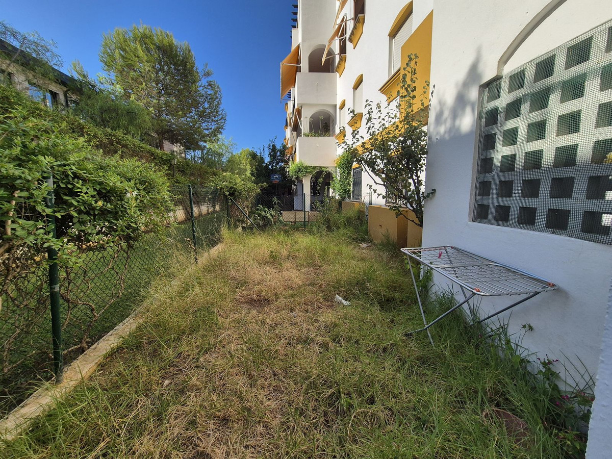 Piso de 3 Dormitorios y 2 Baños en venta en Nagüeles, Marbella