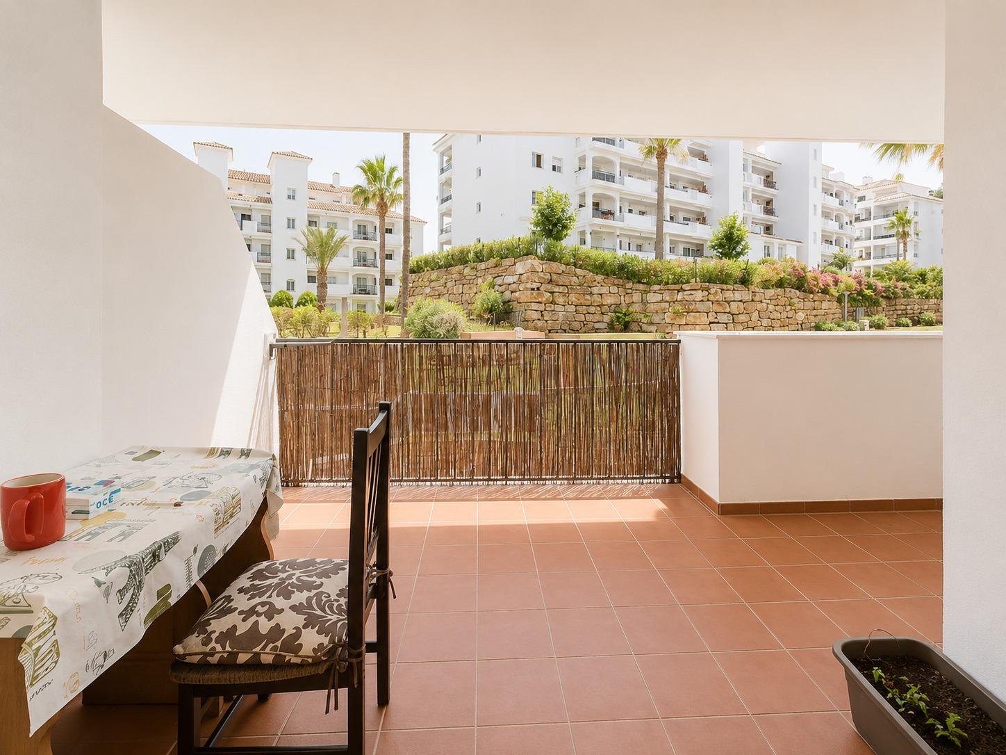 Piso de 3 Dormitorios y 2 Baños en venta en Riviera del Sol, Mijas