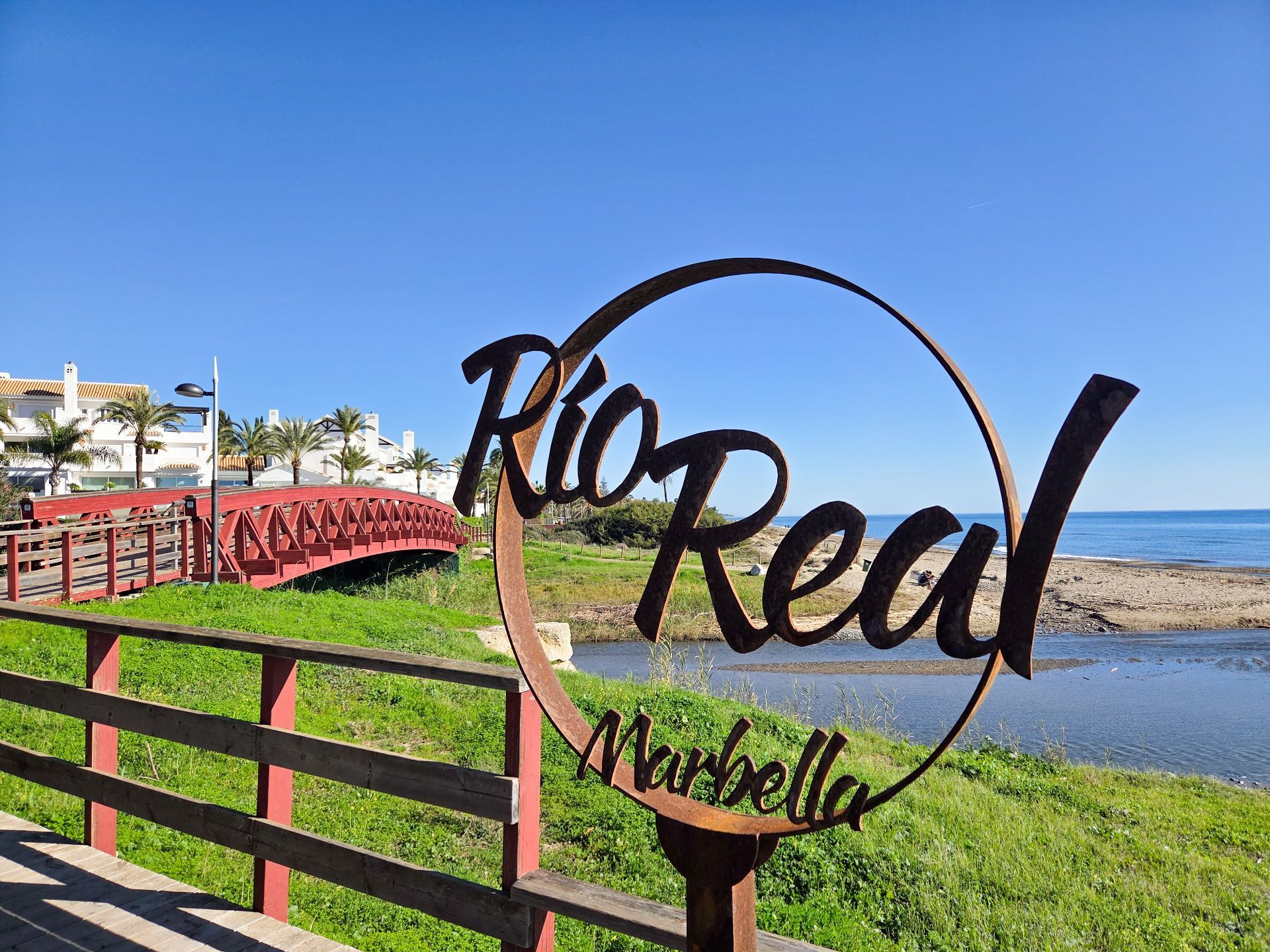 Ático de 3 Dormitorios en venta en Río Real, Marbella
