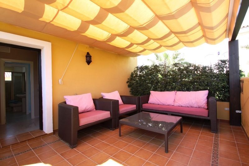Casa de 3 Dormitorios y 4 Baños en venta en Río Real, Marbella