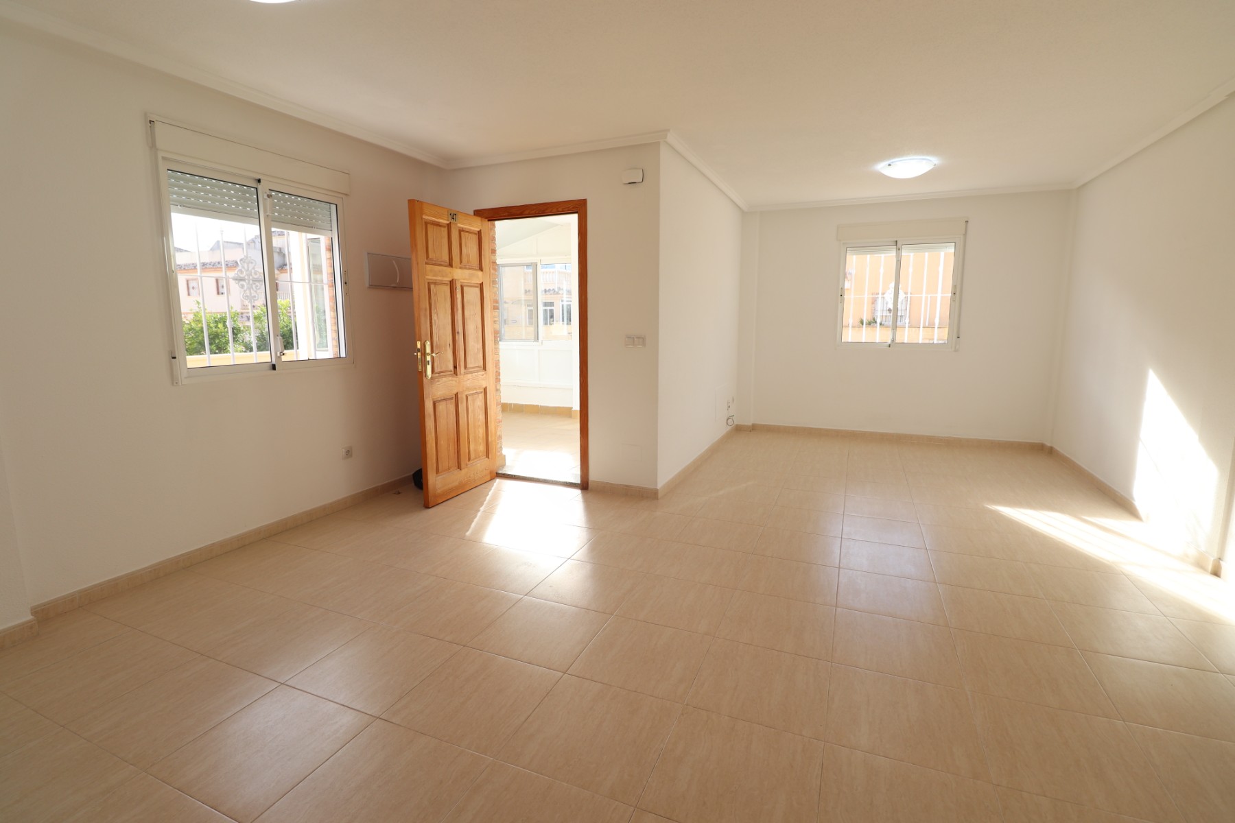 Casa de 3 Dormitorios y 2 Baños en venta en Torrevieja